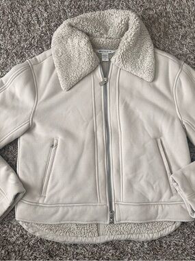 Athleta Cream Sherpa-Lined Zip Front Jacket